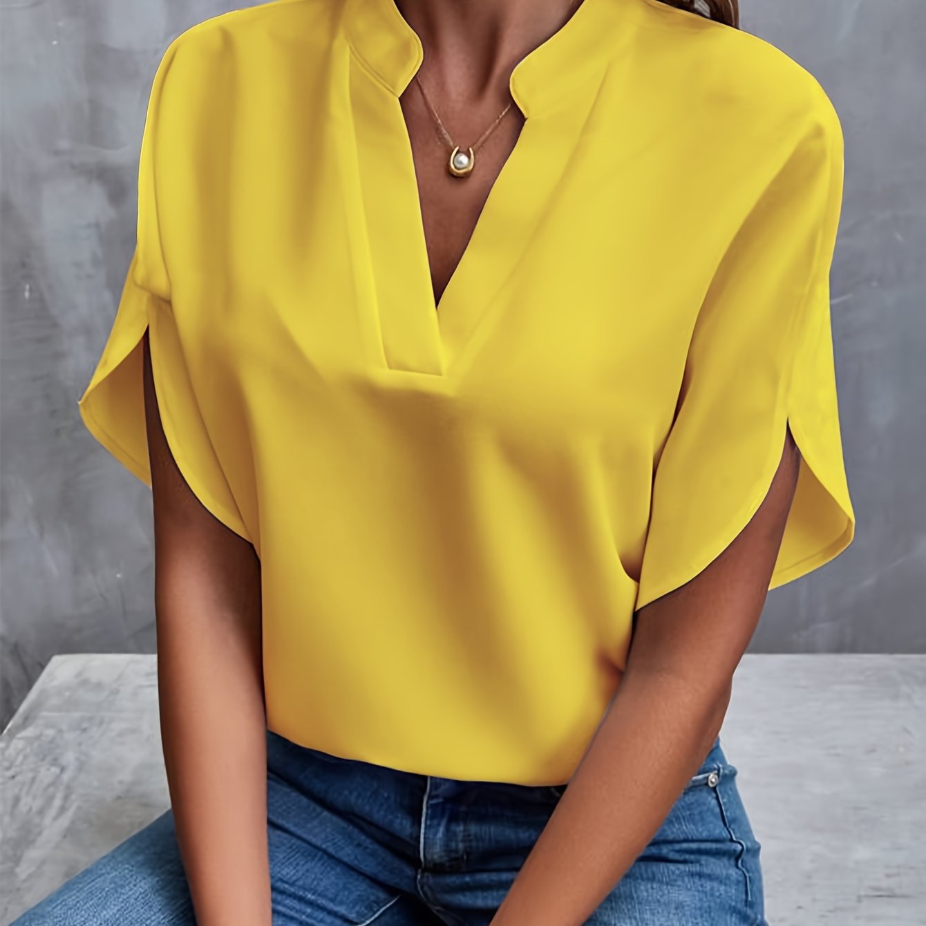 CLARA | ELEGANT BLOUSE